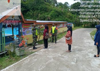 Forkopimcam Tiga Balata Lakukan Penegakan Disiplin Protokol Kesehatan di Pasar Tradisional Tiga Balata