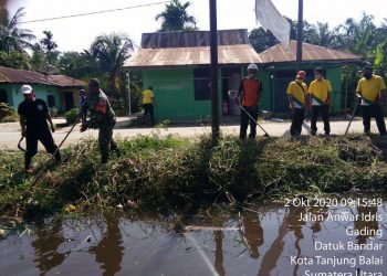 Jajaran Kodim 0208/Asahan Bangun Kedekatan Dengan Masyarakat Melalui Gotong Royong