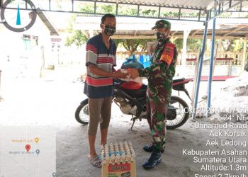 Tak Pilih Kasih, Personel Jaajran Kodim 0208/Asahan Berbagi Sembako Kepada Masyarakat