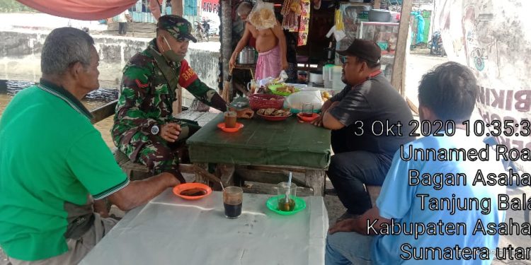 Ditengah Covid-19, PersonelJajaran Kodim 0208/Asahan Melalui Koramil 08/PB Tetap Laksanakan Komsos Bersama Masyarakat Ditengah Covid-19, PersonelJajaran Kodim 0208/Asahan Melalui Koramil 08/PB Tetap Laksanakan Komsos Bersama Masyarakat