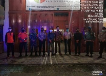 Personel Kodim 0208/Asahan Bersama Polres Tanjung Balai Giat Sosialisasikan New Normal
