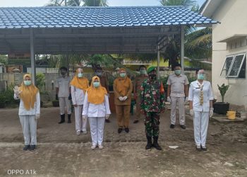 Untuk Mencegah Penyebaran Covid-19, Personel Jajaran Kodim 0208/Asahan Dampingi Tim Kesehatan Rapid Test Anggota KPU