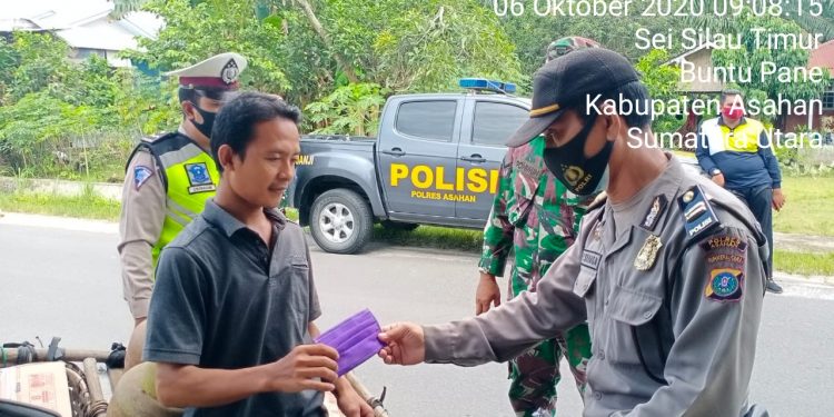 Tim Gugus Tugas Laksanakan Operasi Yustisi Bersama Personel Jajaran Kodim 0208/Asahan Tim Gugus Tugas Laksanakan Operasi Yustisi Bersama Personel Jajaran Kodim 0208/Asahan