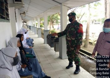 Awasi Penerapan Protokol Kesehatan Kepada Anak SMA Oleh Personel Jajaran Kodim 0208/Asahan