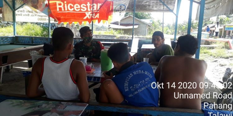 Himbau Warga Agar Jadikan Protkes Sebagai Kebiasaan Hidup Baru Bersama Personel Jajaran Kodim 0208/Asahan