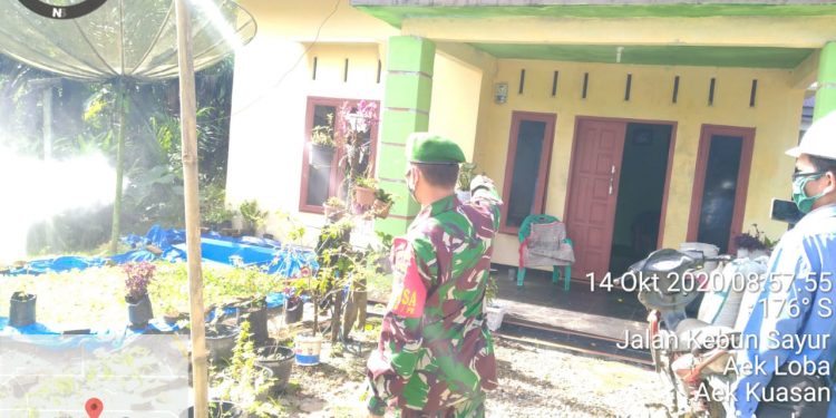 Personel Jajaran Kodim 0208/Asahan Bersama Satgas Lakukan Penyemprotan Disinfektan Personel Jajaran Kodim 0208/Asahan Bersama Satgas Lakukan Penyemprotan Disinfektan