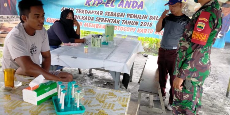 Personel Jajaran Kodim 0208/Asahan Berikan Himbauan Kepada Warga Agar Patuhi Protokol Kesehatan Personel Jajaran Kodim 0208/Asahan Berikan Himbauan Kepada Warga Agar Patuhi Protokol Kesehatan