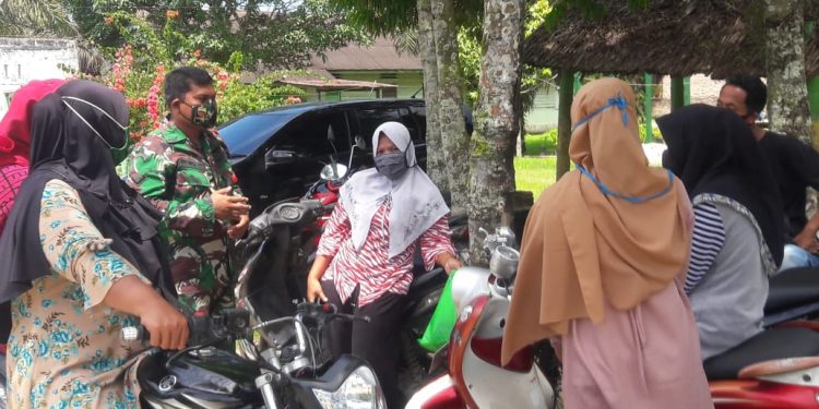 Pandemi Tidak Menjadi Halangan Bagi ersonel Jajaran Kodim 0208/Asahan Untuk Melaksanakan Komsos Pandemi Tidak Menjadi Halangan Bagi ersonel Jajaran Kodim 0208/Asahan Untuk Melaksanakan Komsos