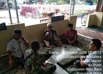 Personel Jajaran Kodim 0208/Asahan Lakukan Komsos Bersama Tokoh Agama Sebarkan Protkes