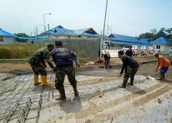 Meningkatkan Semangat Gotong Royong, Personel Jajaran Kodim 0208/Asahan Laksanakan Gotong Royong Bersama Warga Binaan