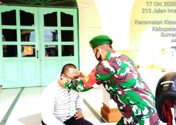 Hindari Jemaat Dari Papar Covid-19, Personel Jajaran Kodim 0208/Asahan Langsung Sebarkan Protkes