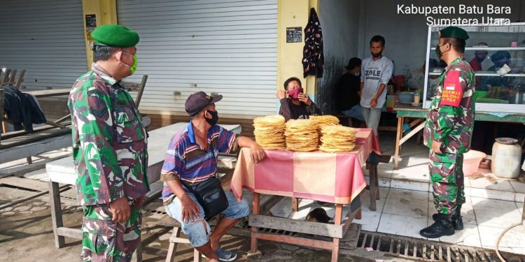 Jajaran Kodim 0208/Asahan Himbau Masyarakat Yang Di Warung Agar Segera Terapkan Protokol Kesehatan