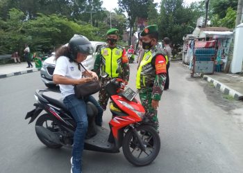 Putus Mata Rantai Covid - 19, TNI/Polri dan Satpol PP Razia Masker Kendaraan