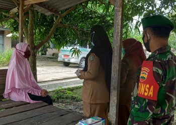 Personel Jajaran Kodim 0208/Asahan Dampingi Kegiatan Tracing Kasus Konfirmasi Positif Covid-19