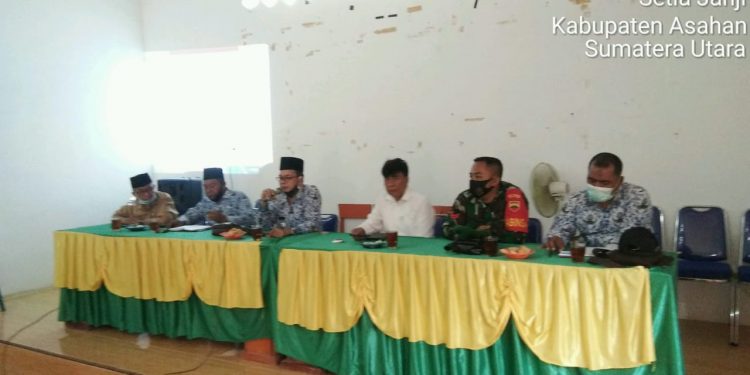 Rapat Koordinasi Pemerintahan di Kantor Camat Setia Janji Turut Serta Dihadiri Personel Jajaran Kodim 0208/Asahan Rapat Koordinasi Pemerintahan di Kantor Camat Setia Janji Turut Serta Dihadiri Personel Jajaran Kodim 0208/Asahan