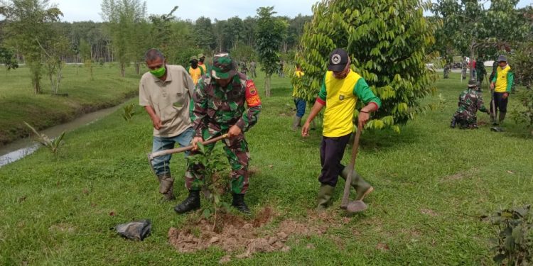 Dalam Rangka Pembinaan Lingkungan Hidup Personel Jajaran Kodim 0208/Asahan Turut Serta Laksanakan Penanaman Pohon Dalam Rangka Pembinaan Lingkungan Hidup Personel Jajaran Kodim 0208/Asahan Turut Serta Laksanakan Penanaman Pohon