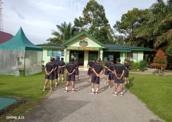 Personel Koramil 09/TB Kodim 0207/Simalungun Isi Apel Pagi Dengan Senam dan Bersih-bersih Pangkalan