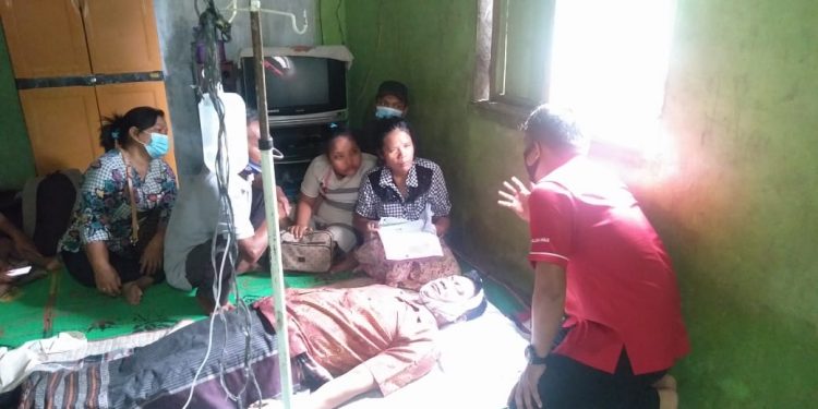 Barita Tobing Tewas Tersengat Listrik saat Mendodos Sawit