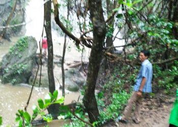 Seorang Mahasiswi Tenggelam dan Hilang di Air Terjun Kalea