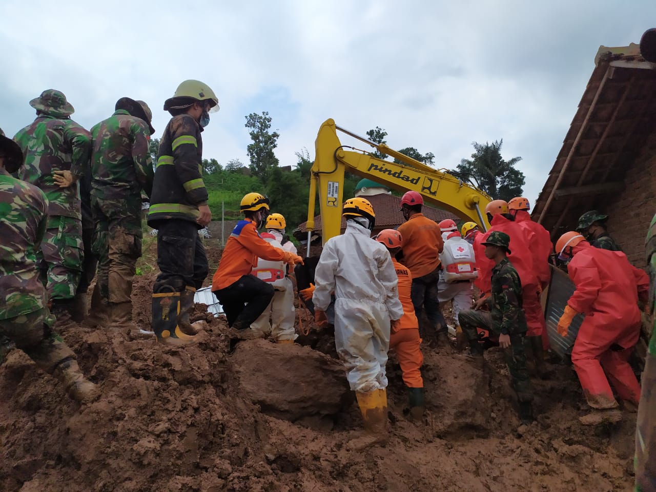Sepuluh Hari Tertimbun Longsor, Jenazah Mersi Siagian dan Tiga Anaknya Akhirnya Ditemukan