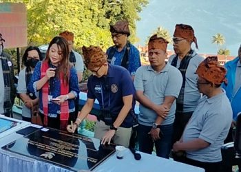 Wakil Bupati Simalungun Dampingi Menparekraf Tinjau Desa Wisata Kampung Warna Warni, Danau Toba