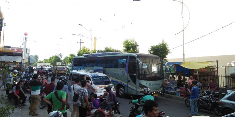 Intra Jadi "Biang" Macet di Jalan Pattimura Siantar