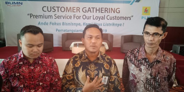 Customer Gathering, 5 Pelanggan PLN UP3 Pematangsiantar Langsung Tanda Tangan MOU Layanan Prioritas