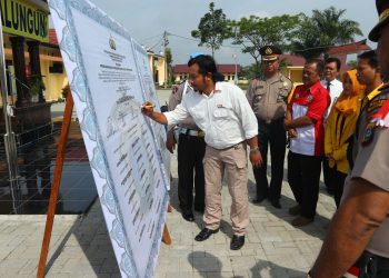 Penandatangan Fakta Integritas dan Pencanangan Menuju Wilayah Bebas Korupsi di Simalungun...