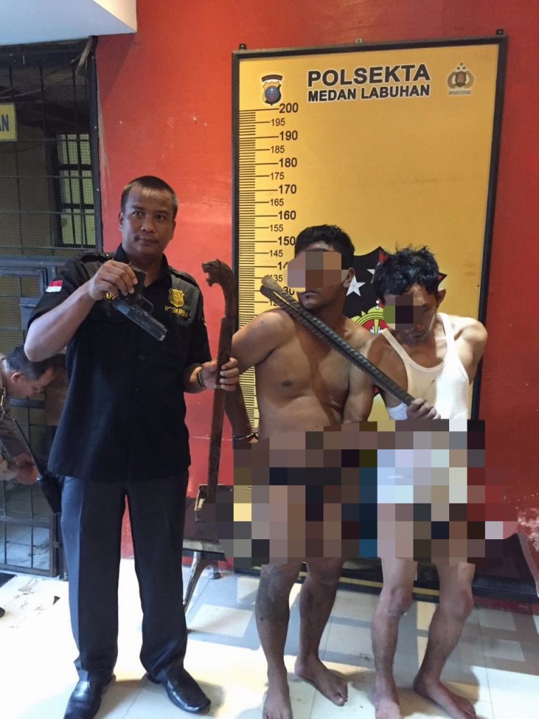 Tiga Perampok Bersenjata Diamuk Massa di Medan, Satu Kritis Tiga Perampok Bersenjata Diamuk Massa di Medan, Satu Kritis