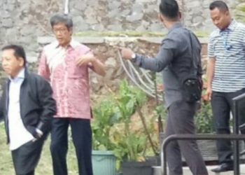 Heboh! Pria diduga Setya Novanto Terciduk Kamera di Rest Area Tol