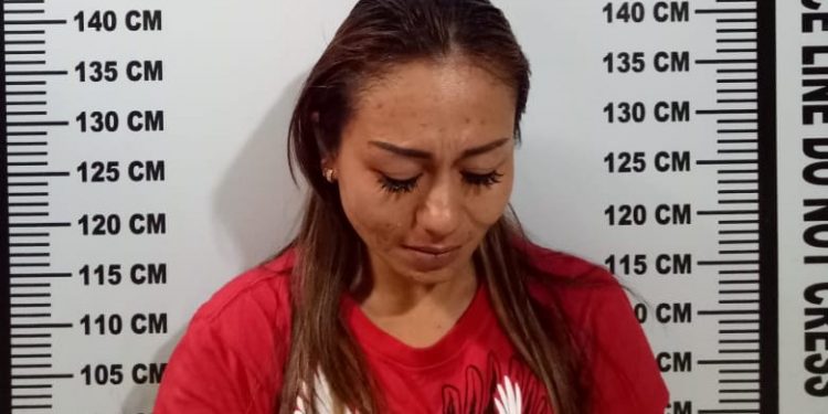 Edarkan Sabu dan Ganja, Bunda Rizky Diciduk di Jalan Cadika Edarkan Sabu dan Ganja, Bunda Rizky Diciduk di Jalan Cadika