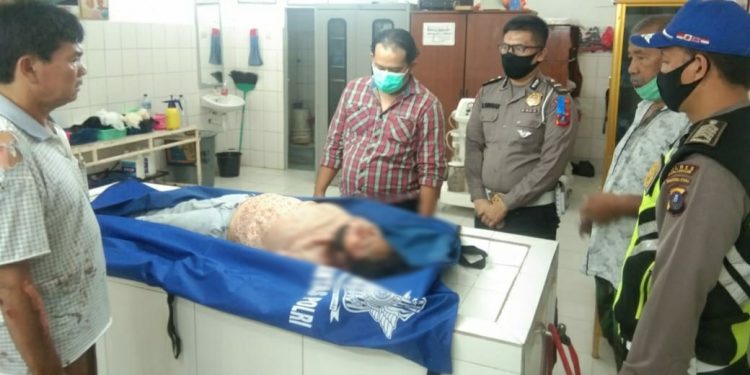Pasutri Lakalantas di Jalan Medan, Dame Panjaitan Meninggal, Kosmas Manurung Luka-luka Pasutri Lakalantas di Jalan Medan, Dame Panjaitan Meninggal, Kosmas Manurung Luka-luka