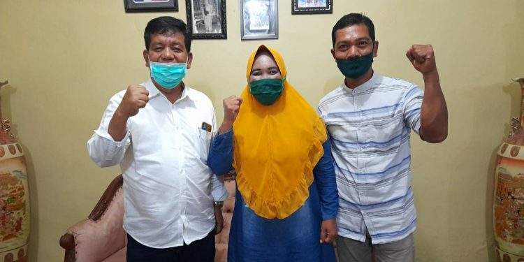 Bangun Silaturahmi dengan H Amirullah Damanik, RHS Bertekad Perhatikan Pembangunan Simalungun Bawah Bangun Silaturahmi dengan H Amirullah Damanik, RHS Bertekad Perhatikan Pembangunan Simalungun Bawah