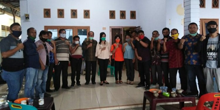 Alumni GMNI Berharap Pelaku UMKM Penghasilan Rendah Mendapat Bantuan dari Pemerintah Alumni GMNI Berharap Pelaku UMKM Penghasilan Rendah Mendapat Bantuan dari Pemerintah