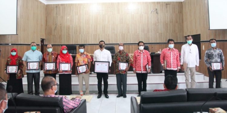 10 OPD Pemko Siantar Terima Penghargaan Kinerja Terbaik