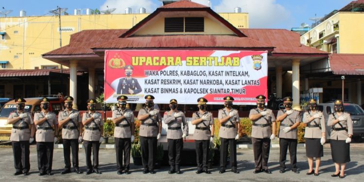 Kapolres Siantar Pimpin Serah Terima Jabatan Waka Polres, serta Para Kasat dan Kapolsek. Ini Daftarnya...