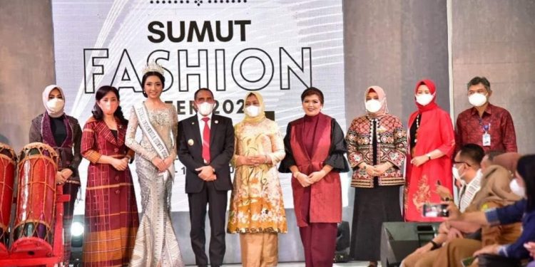 Sumut Fashion Week 2022 Dibuka, Edy Rahmayadi Optimis Peragaan Busana Bisa Dongkrak Ekonomi Sumut Fashion Week 2022 Dibuka, Edy Rahmayadi Optimis Peragaan Busana Bisa Dongkrak Ekonomi