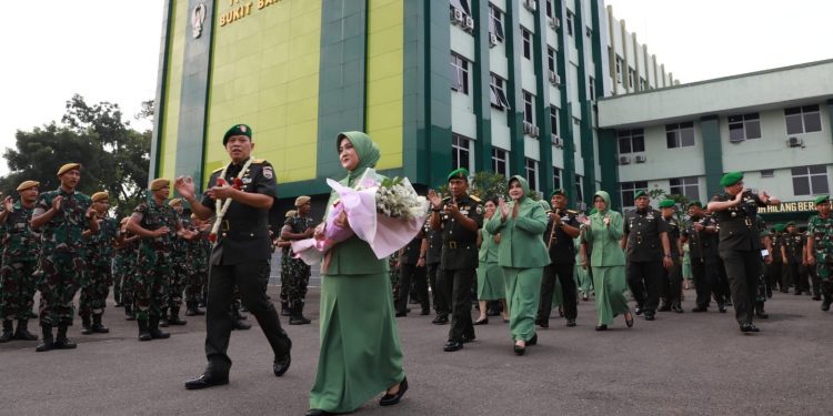 Pangdam I/BB: Selamat Datang dan Bertugas Kepada Pejabat Baru Kasdam I/BB Brigjen TNI Rifky Nawawi SE, SIP Pangdam I/BB: Selamat Datang dan Bertugas Kepada Pejabat Baru Kasdam I/BB Brigjen TNI Rifky Nawawi SE, SIP