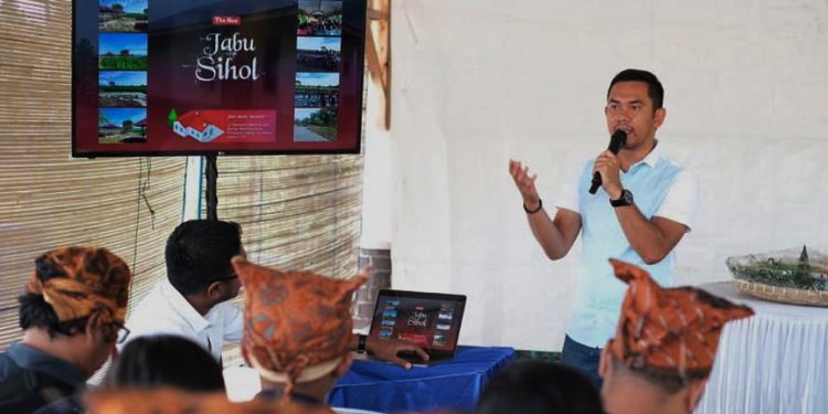 Terinspirasi dari Sang Istri, David Ompusunggu dan Adiknya Gagas Jabu Sihol Sebagai Wadah Edukasi Terinspirasi dari Sang Istri, David Ompusunggu dan Adiknya Gagas Jabu Sihol Sebagai Wadah Edukasi