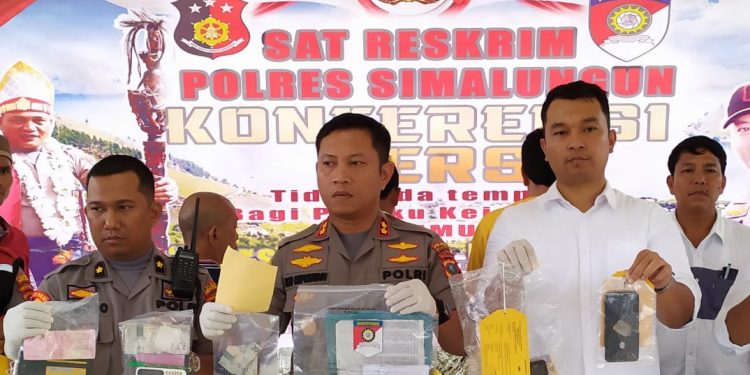 Oknum Pendeta di Simalungun Dilaporkan Kasus Cabul Oknum Pendeta di Simalungun Dilaporkan Kasus Cabul