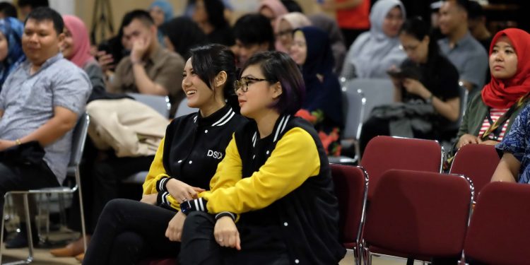 Kompetisi Kewirausahaan "Diplomat Success Challenge" di Medan Hadirkan Dina Dellyana & Qintari Anindhita Kompetisi Kewirausahaan "Diplomat Success Challenge" di Medan Hadirkan Dina Dellyana & Qintari Anindhita