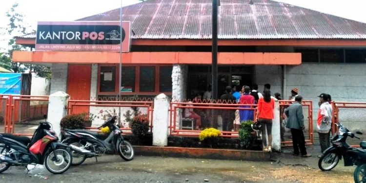 Kepala Kantor Pos Lumban Julu dan Karyawannya Disekap, Uang Jutaan dari Brankas Dibawa Perampok Kepala Kantor Pos Lumban Julu dan Karyawannya Disekap, Uang Jutaan dari Brankas Dibawa Perampok