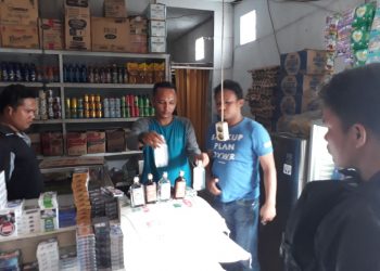 Cegah Peredaran Miras Oplosan, Polsek Medan Helvetia Gelar Razia