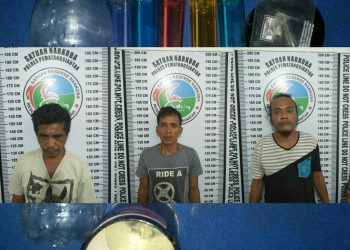 Sedang Asik, Tiga Pria Diringkus dari Dalam Kamar..