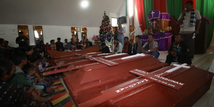 Friska Tambunan Kehilangan Oppung, Bapak dan Adiknya saat Bencana Longsor di Tobasa Friska Tambunan Kehilangan Oppung, Bapak dan Adiknya saat Bencana Longsor di Tobasa