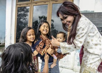 Istri Sihar Sitorus: Anak Tempat Kita Menorehkan Harapan