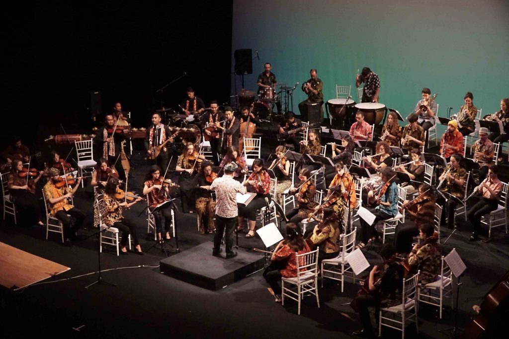 Konser Penutup Vinculos 2018 Pukau Seribuan Penonton Dalam Kehangatan Persahabatan Indonesia-Spanyol Konser Penutup Vinculos 2018 Pukau Seribuan Penonton Dalam Kehangatan Persahabatan Indonesia-Spanyol