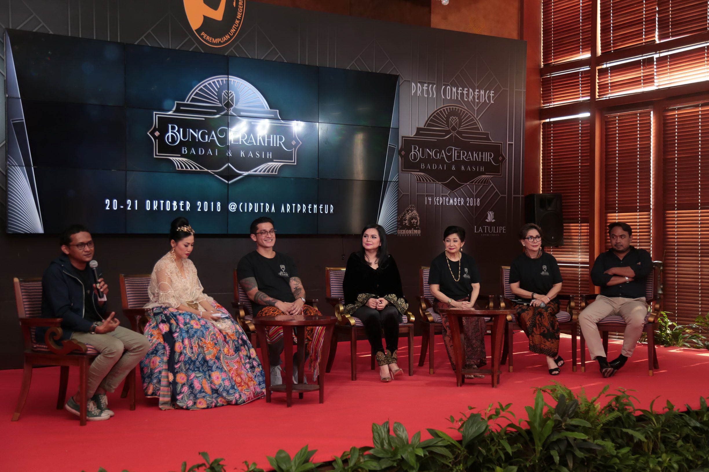 Yayasan Perempuan Untuk Negeri Gelar Drama Musikal Bunga Terakhir Badai dan Kasih Yayasan Perempuan Untuk Negeri Gelar Drama Musikal Bunga Terakhir Badai dan Kasih