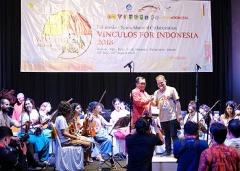 Orkestra Ocas Dari Asturias Bermusik Bersama Masyarakat & Dukung Pencanangan Ambon Jadi Kota Musik Dunia oleh Unesco