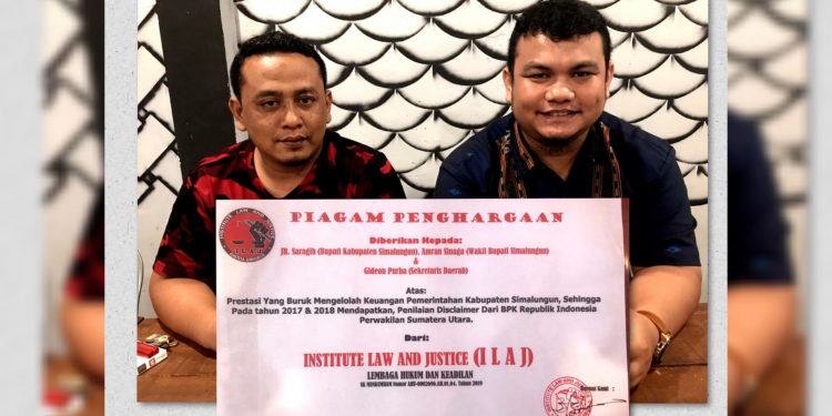 Dua Tahun Disclaimer, ILAJ Berikan Piagam Penghargaan Kepada Pemkab Simalungun